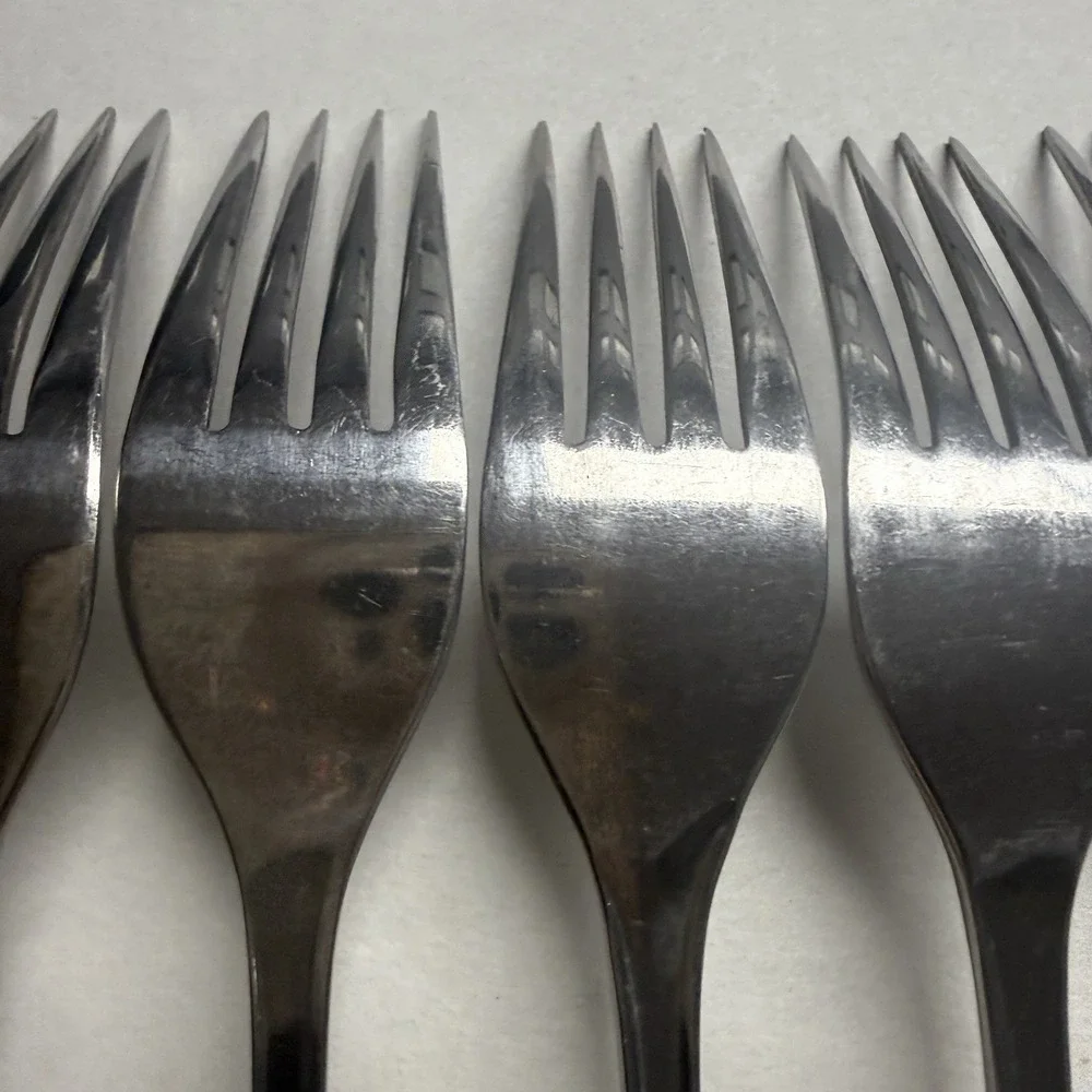 8 Vintage Customcraft CUS1 Dinner Forks Roses Stainless Steel Flatware